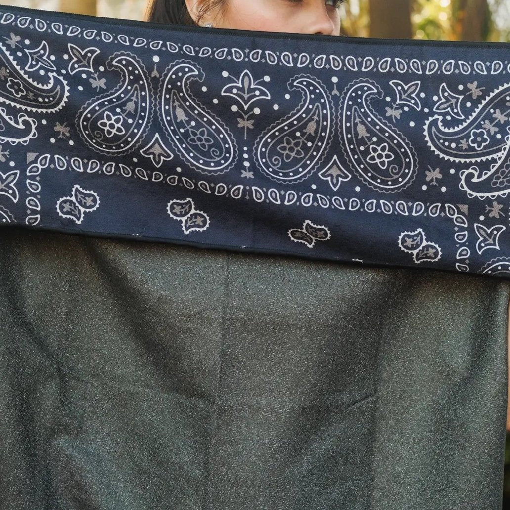 The printed front and the plain back of the Pomence Car Seat Cover Towel