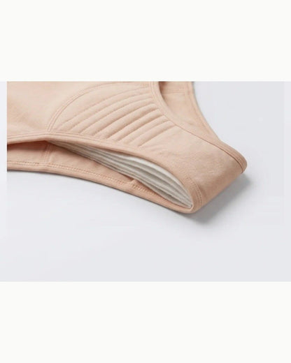 Pomence™ Leakproof Underwear for Bladder Leaks (Buy 1 Get 1 Free). Pomence leakproof underwear, close-up of the 5-layer absorbent gusset panel