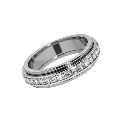 Pomence™ Anxiety Spinner Ring. Spinner ring seen from the side, showing the two bands
