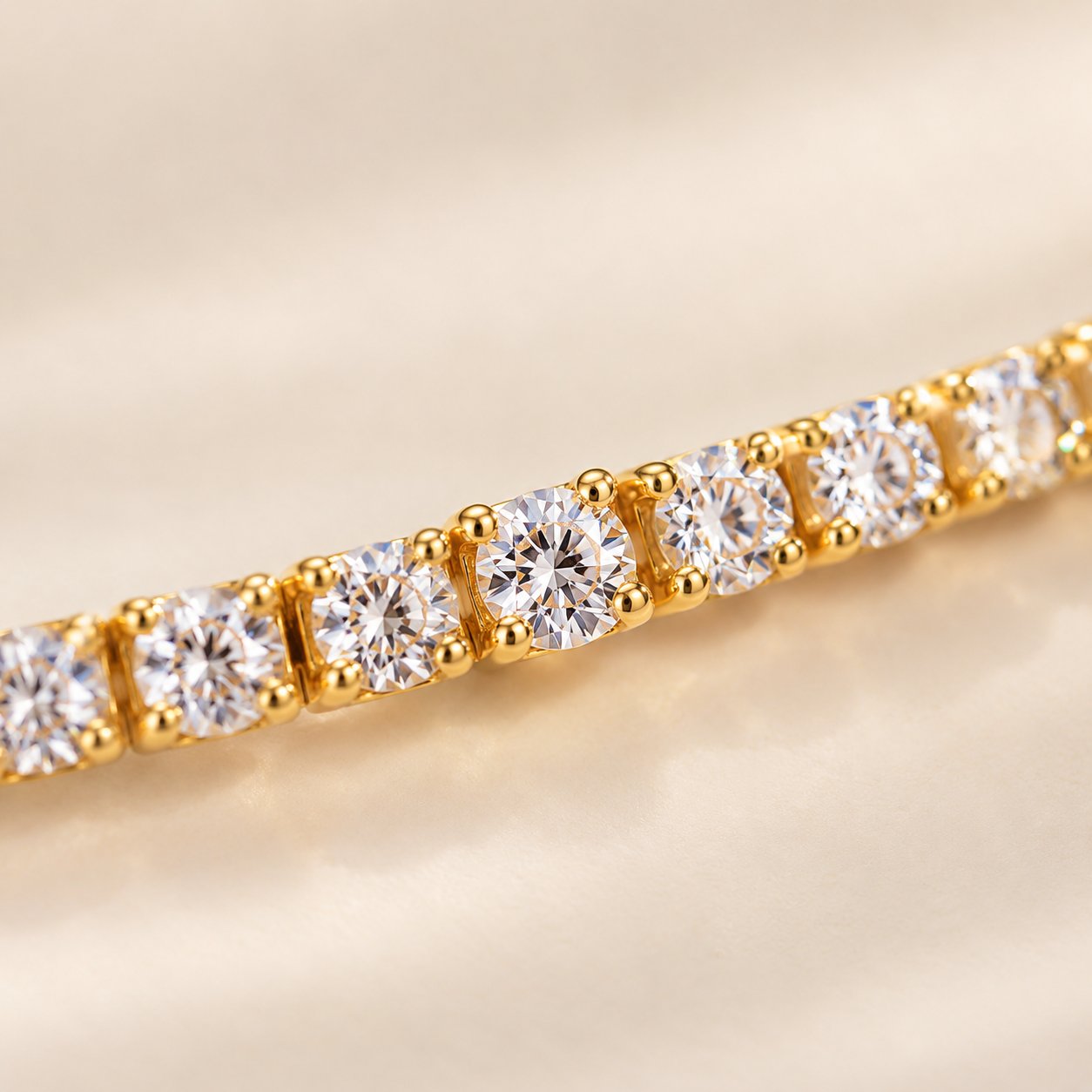 Macro of a single 2mm round cubic zirconia stone in its four prong setting on the Pomence Tennis Necklace